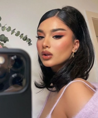 638140585167528061 kieu makeup di tiec tone tay3