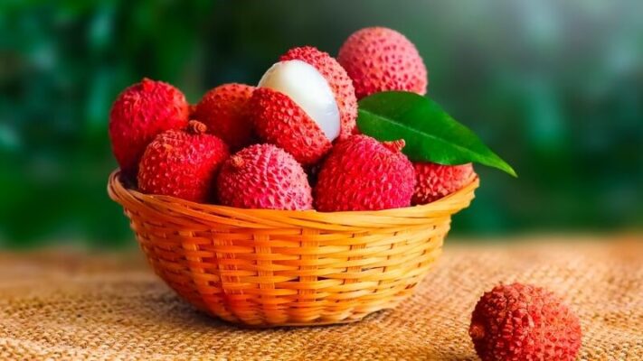 an vai co tot khong 21 tac dung cua qua vai va 18 800x450 1