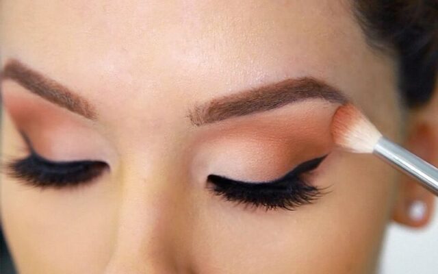 trang diem co dau kieu tay 12