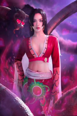 Bộ ảnh Halloween gây sốt của Thanh Thuỷ khi cosplay thành Boa Hancock 