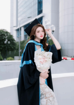 Nàng hậu có Học vấn "khủng"