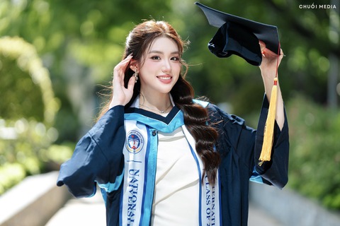 Sở hữu IELTS 7.5 và HSK 3. Phan Phương Oanh sẵn sàng vươn mình ra đấu trường quốc tế với sự tự tin tuyệt đối.