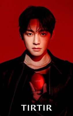 V (BTS) & TIRTIR: Kỷ Nguyên Nhan Sắc Vô Thực 2 "Cú bắt tay triệu đô" khiến giới sắc đẹp chao đảo