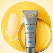 SkinCeuticals không chỉ là kem chống nắng, mà còn là bước bảo vệ làn da theo cách khoa học, tinh giản và đầy thuyết phục