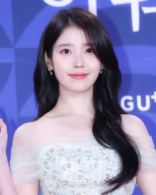 Một làn da căng mọng chưa chắc đến từ lớp nền đắt tiền, đôi khi nó bắt đầu từ thói quen dưỡng ẩm đúng cách mỗi ngày